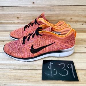 Nike Free TR Flyknit